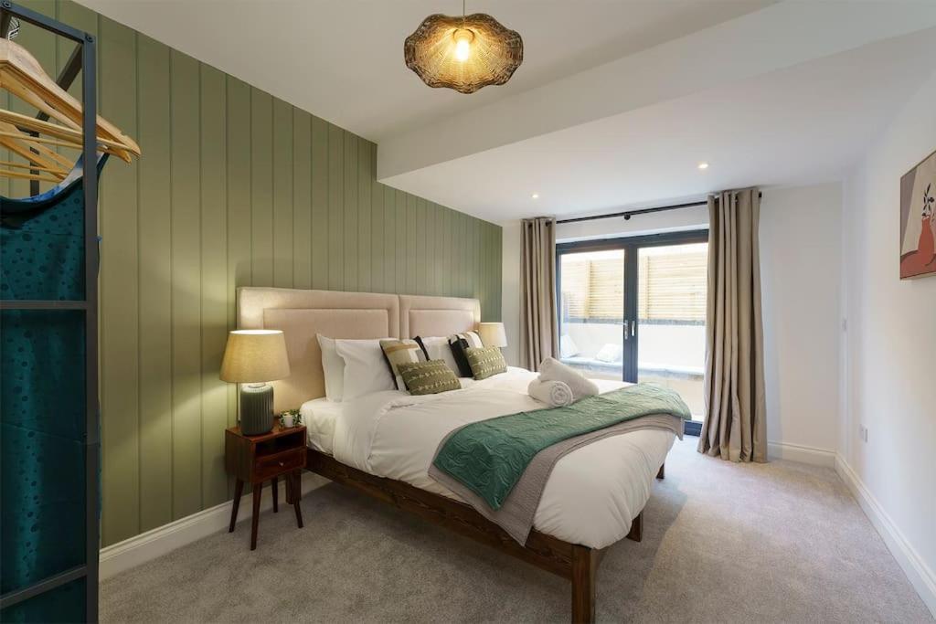 Lilyturf - 2 Bedroom Luxury Apartment By Mint Stays Bristol Ngoại thất bức ảnh